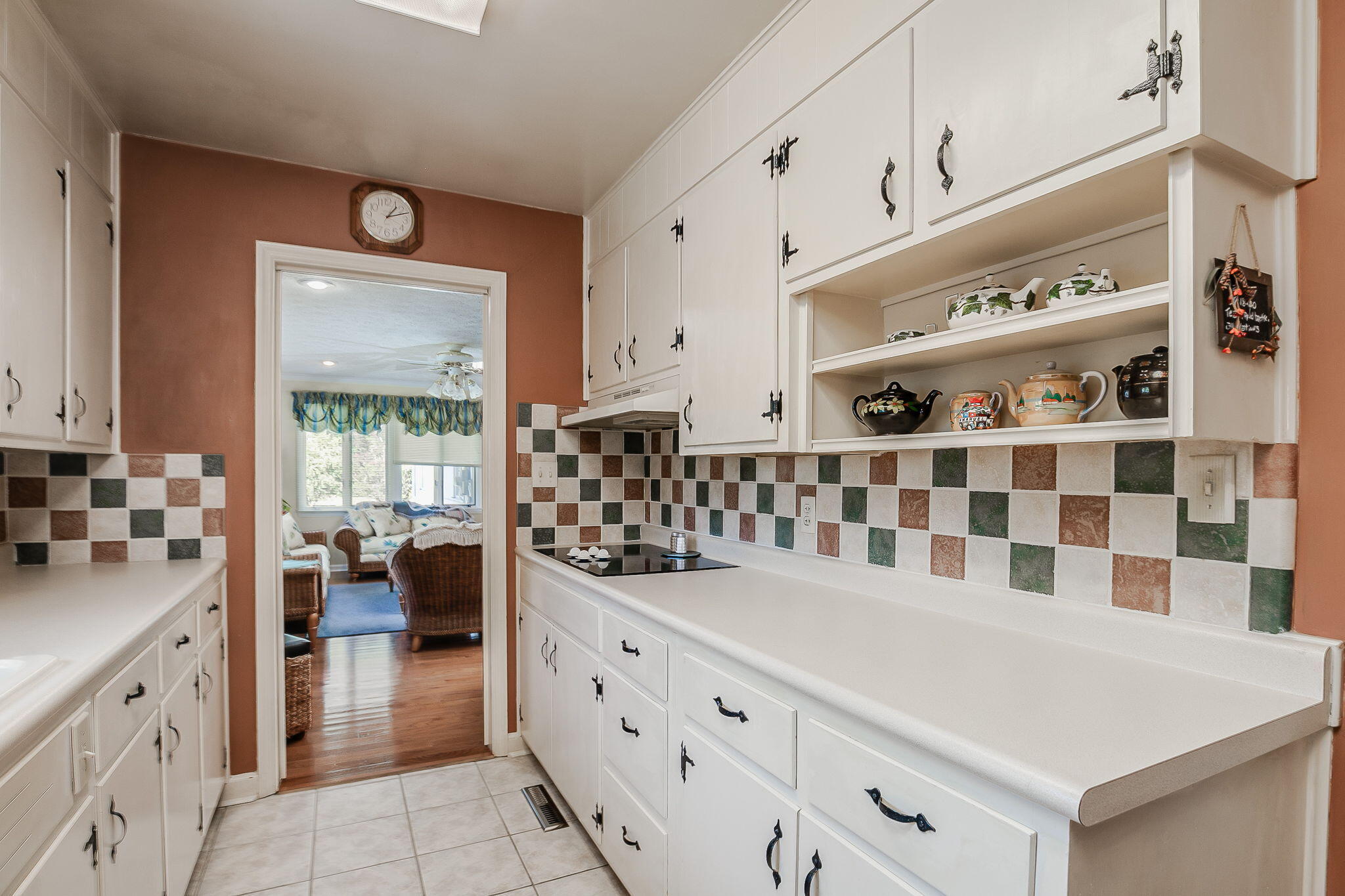2217 Silverdale Road Kingsport, TN 37660 - Photo 21 of 36 25-web-or-mls-Silverdale-25