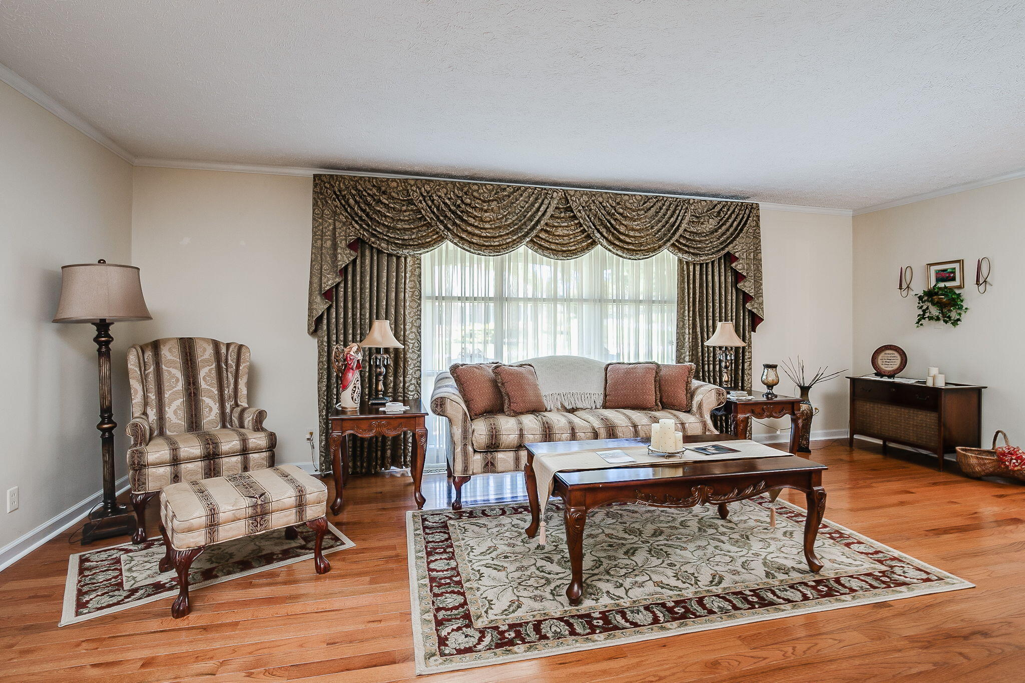 2217 Silverdale Road Kingsport, TN 37660 - Photo 8 of 36 11-web-or-mls-Silverdale-11