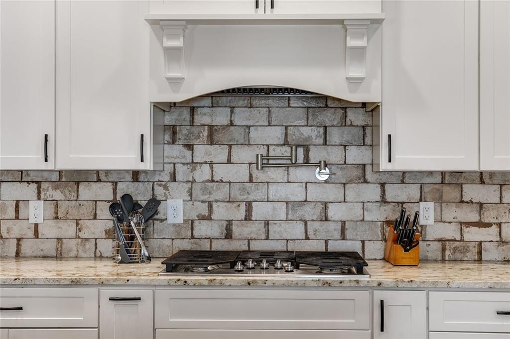 1001 Glenloch Road Roopville, GA 30170 - Photo 7 of 32