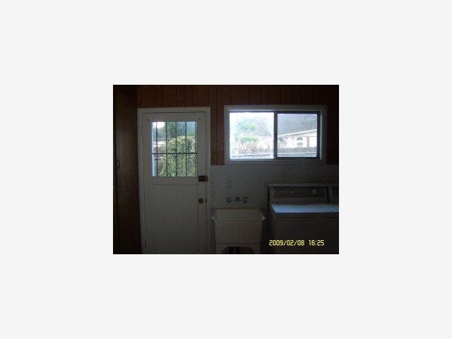 354 Echo Valley Road Salinas, CA 93907 - Photo 6 of 9 Gallery Image 6