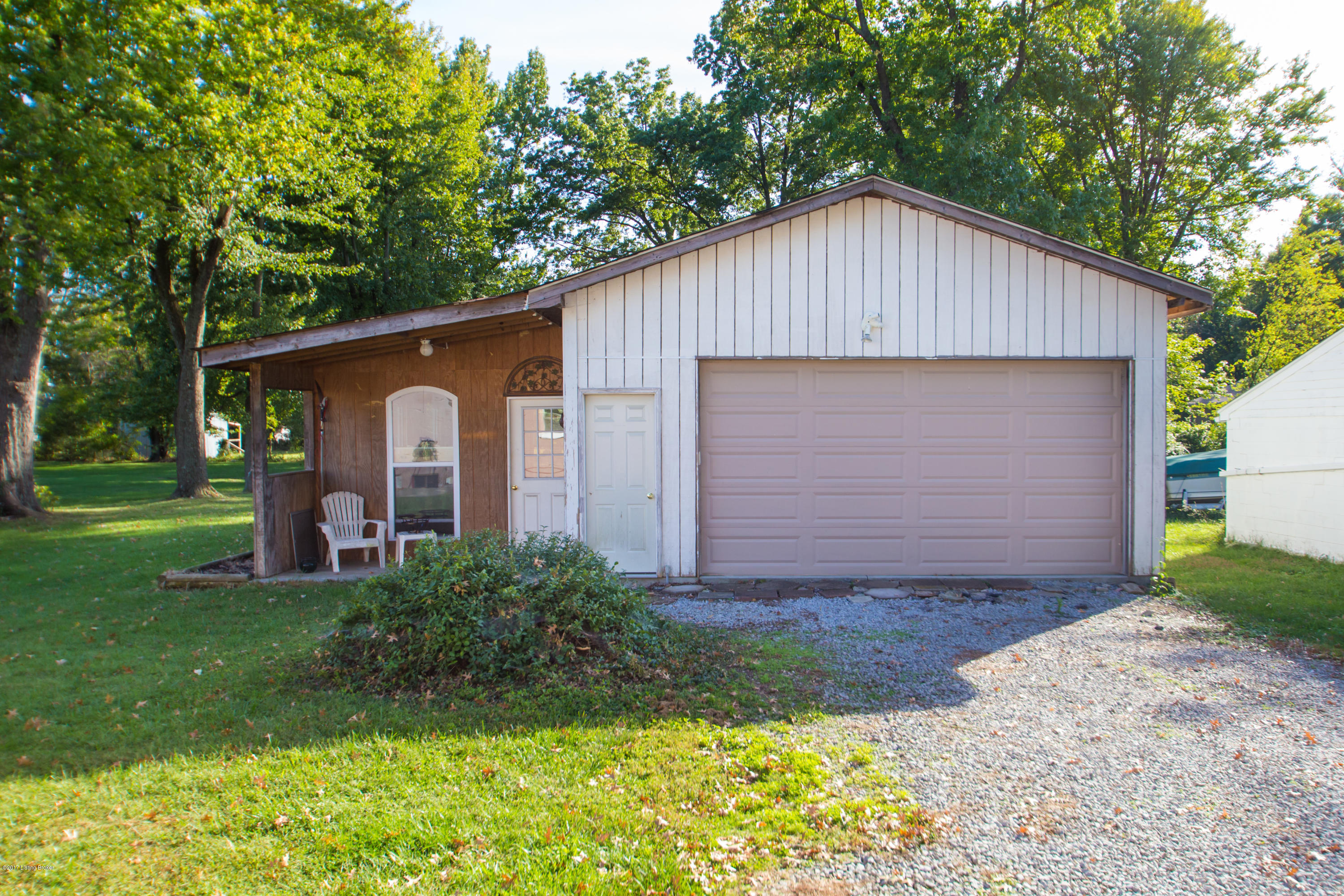 8916 Ferndale Road Louisville, KY 40291 - Photo 33 of 40 8916_Ferndale_Rd-6