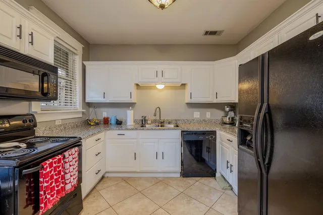 $220,000 | 830 Maury Street, Memphis, TN 38107