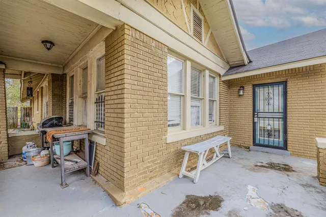 $220,000 | 830 Maury Street, Memphis, TN 38107