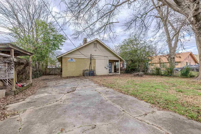$220,000 | 830 Maury Street, Memphis, TN 38107