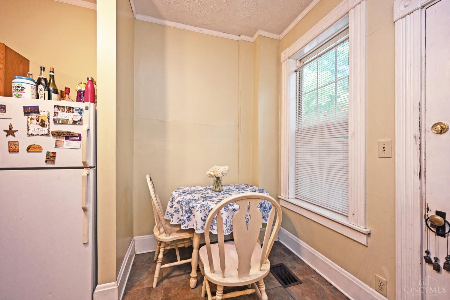 1520 William Howard Taft Road Cincinnati, OH 45206 - Photo 33 of 43