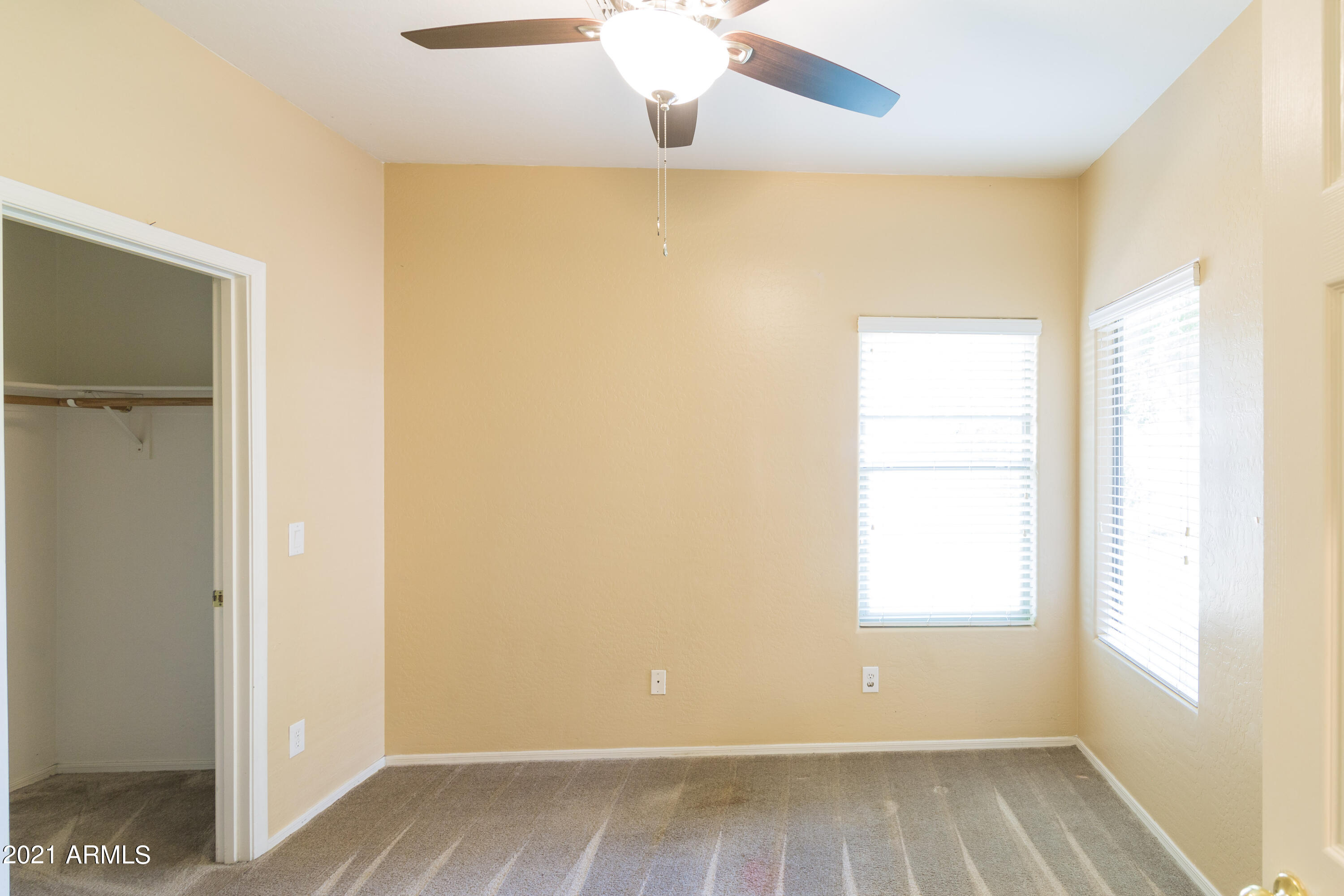 320 West Brooks Street Gilbert, AZ 85233 - Photo 17 of 33 320 W Brooks-18