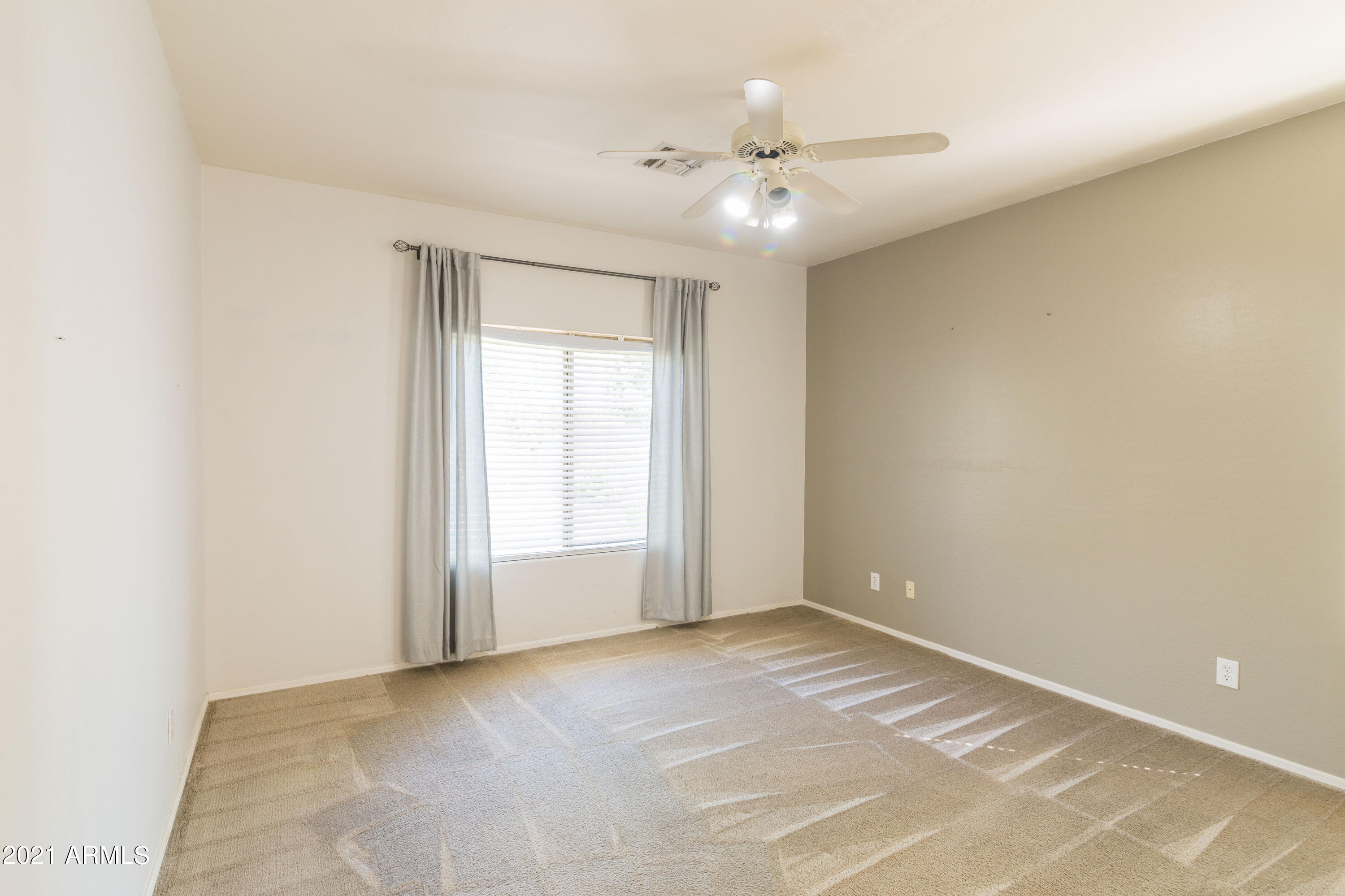 320 West Brooks Street Gilbert, AZ 85233 - Photo 22 of 33 320 W Brooks-22