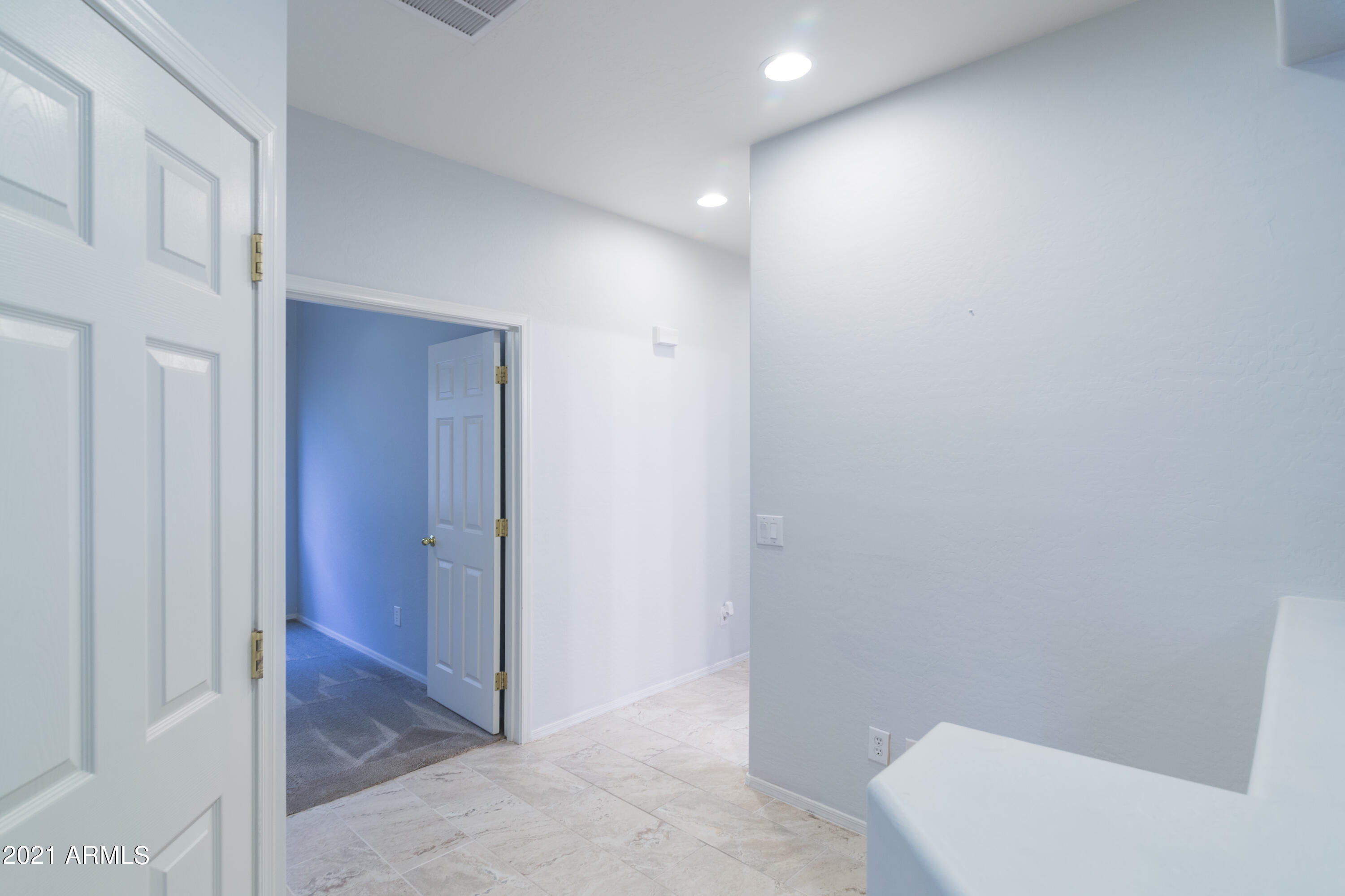 320 West Brooks Street Gilbert, AZ 85233 - Photo 10 of 33 320 W Brooks-12