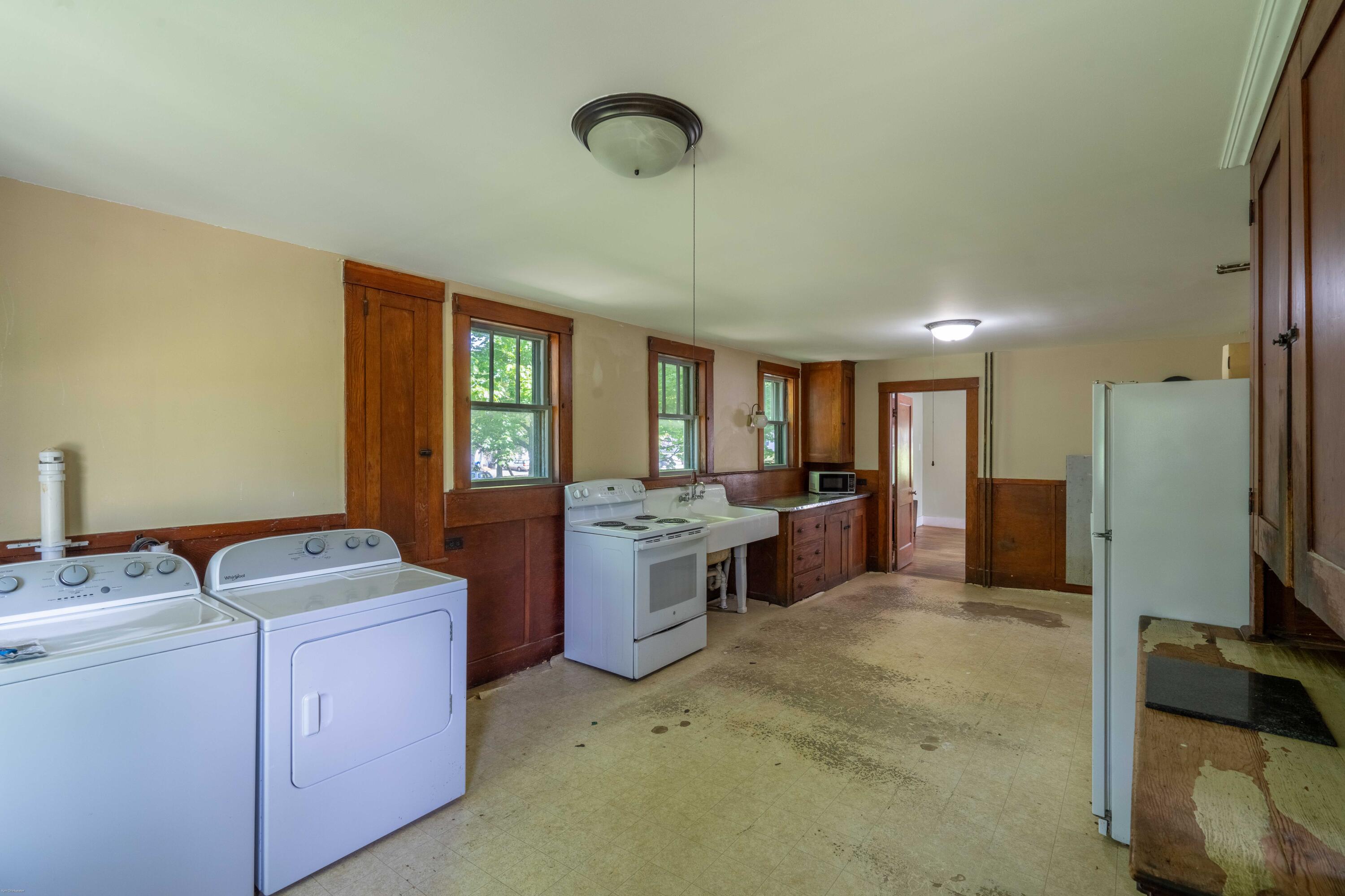 24 Pine Street Ellsworth, ME 04605 - Photo 16 of 31 Kitchen 2