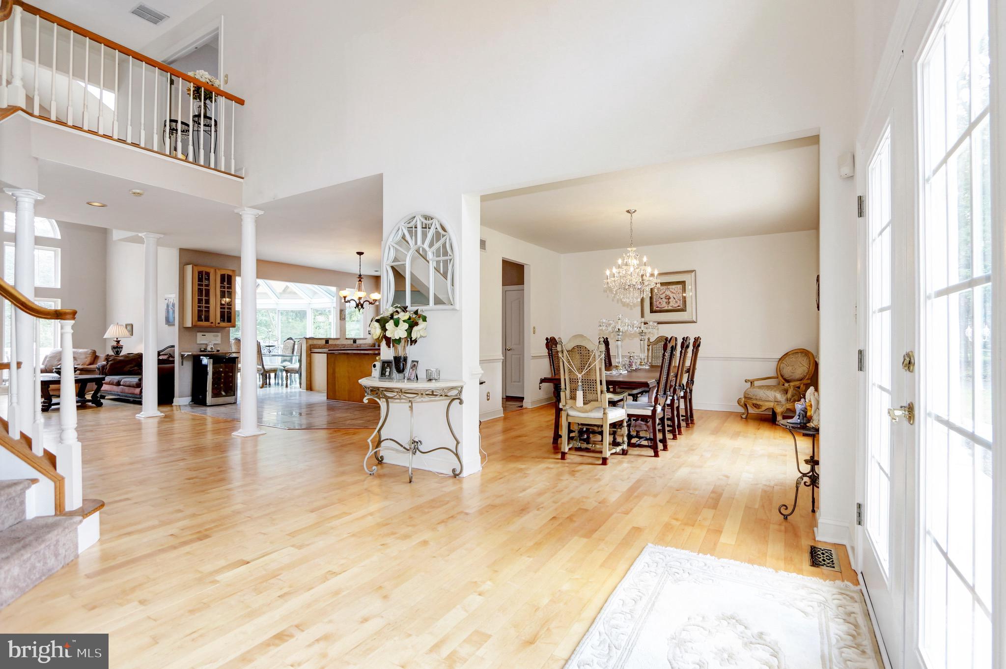 8 Rams Gate Court Medford, NJ 08055 - Photo 4 of 52