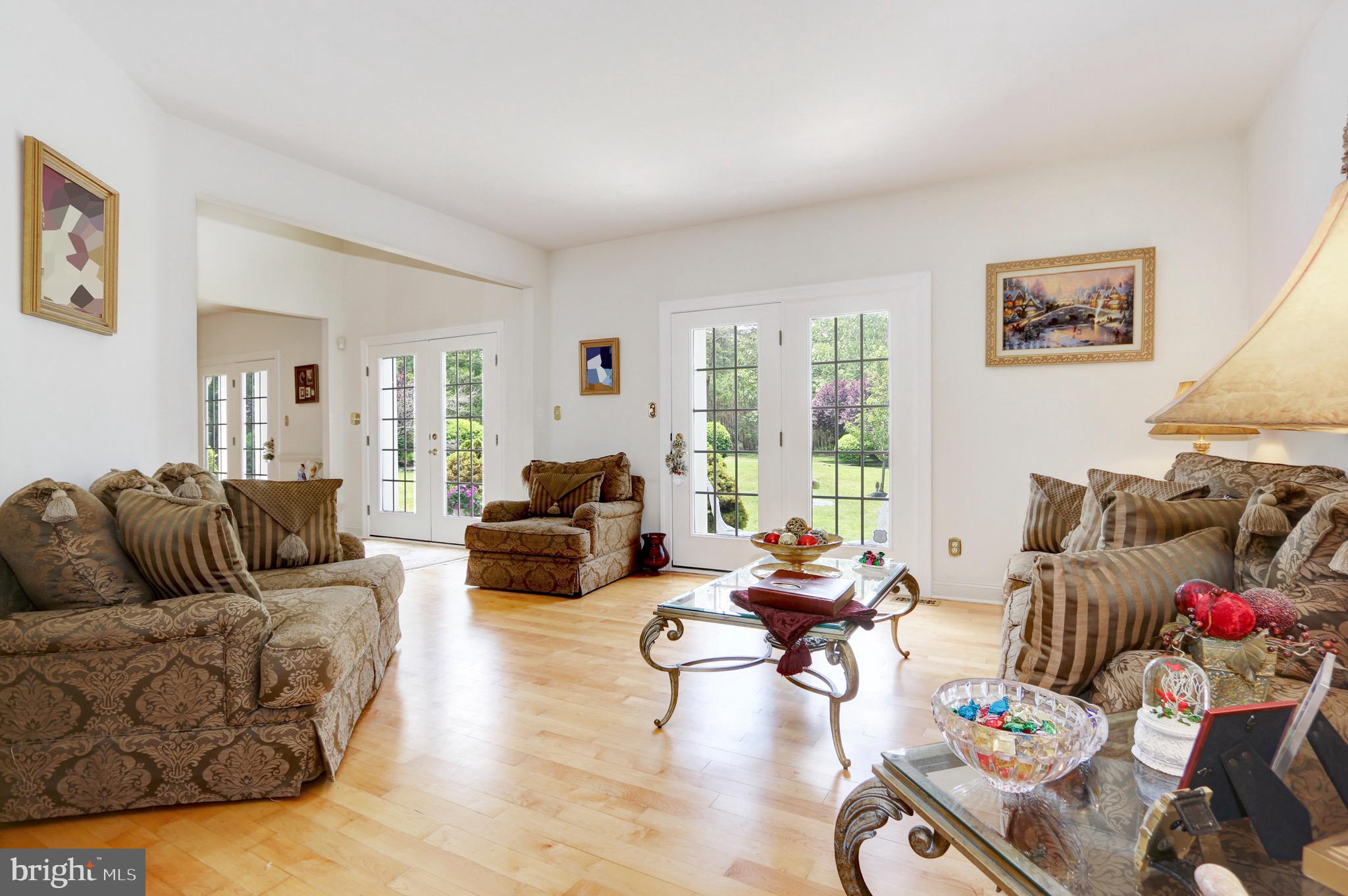 8 Rams Gate Court Medford, NJ 08055 - Photo 7 of 52