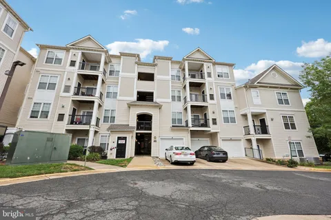 $399,900 | 11355 Aristotle Drive, Unit 8313, Fairfax, VA 22030