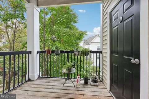 $399,900 | 11355 Aristotle Drive, Unit 8313, Fairfax, VA 22030