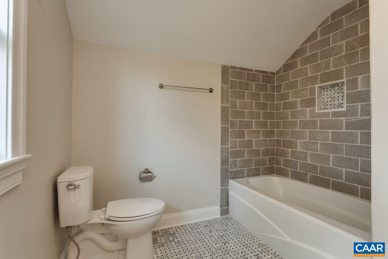 316 Kent Road Charlottesville, VA 22903 - Photo 39 of 47 a bathroom with a bathtub and toilet