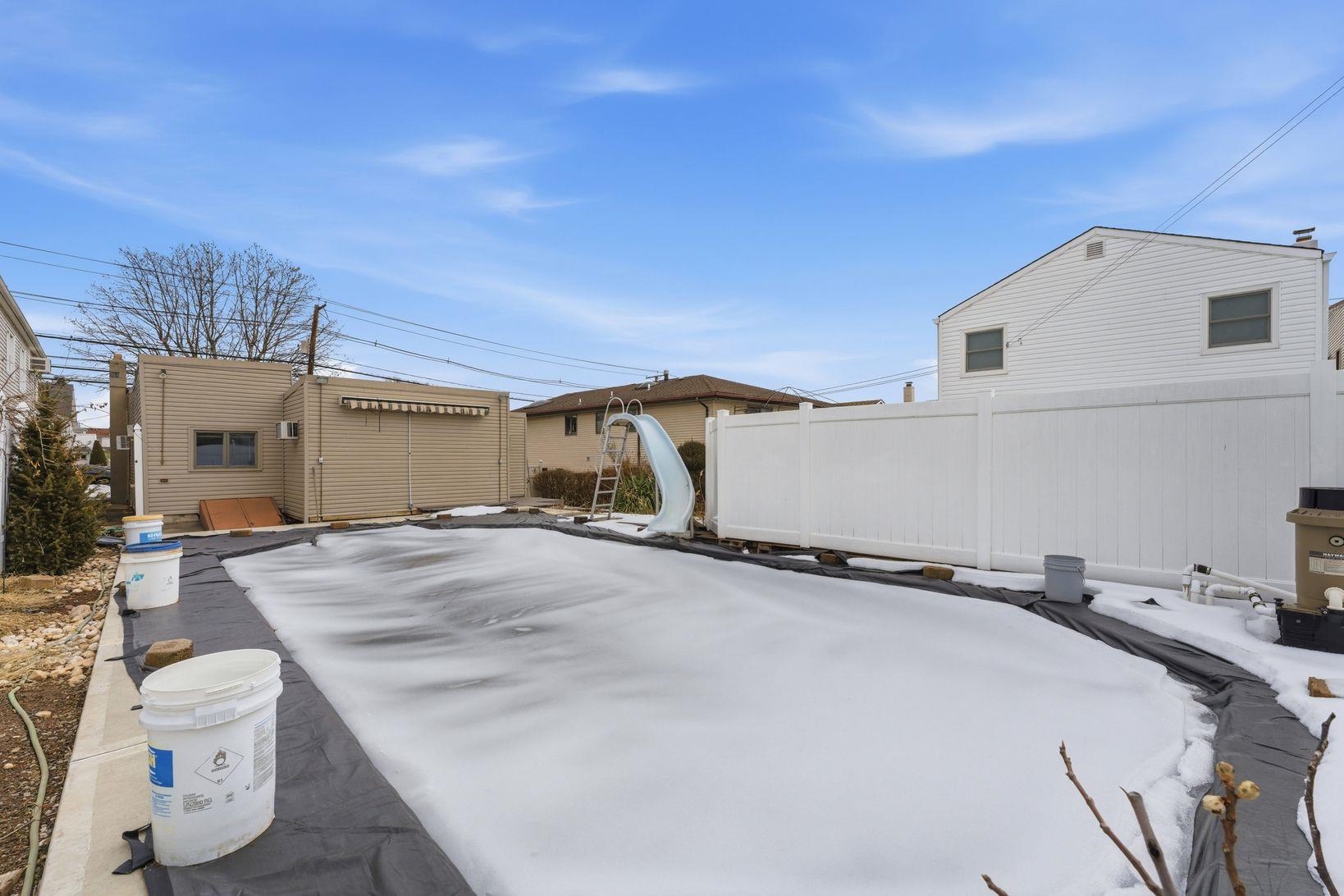 229 Centre Avenue Secaucus, NJ 07094 - Photo 38 of 40