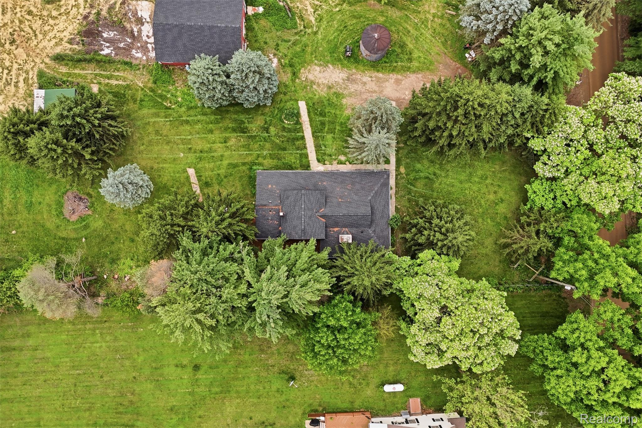 8573 West Lovejoy Road Byron, MI 48418 - Photo 35 of 41 8573 W Lovejoy Rd