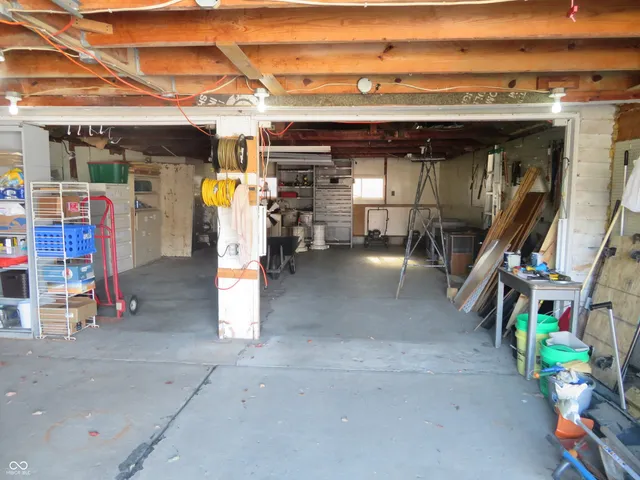 $168,000 | 413 East State Road 28, Alexandria, IN 46001