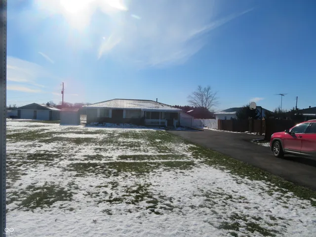 $168,000 | 413 East State Road 28, Alexandria, IN 46001