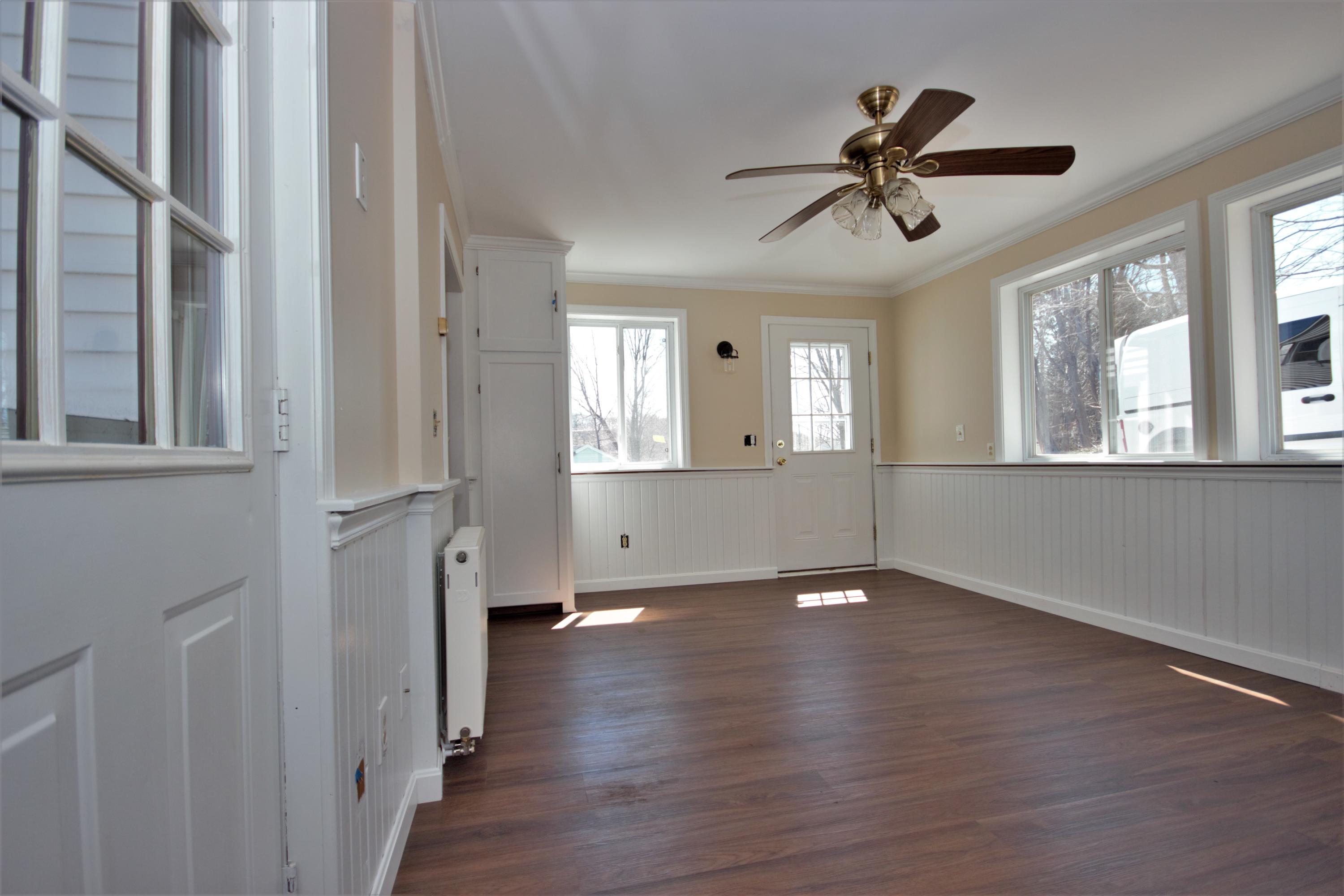 22 Rock Street Bangor, ME 04401 - Photo 6 of 40 5