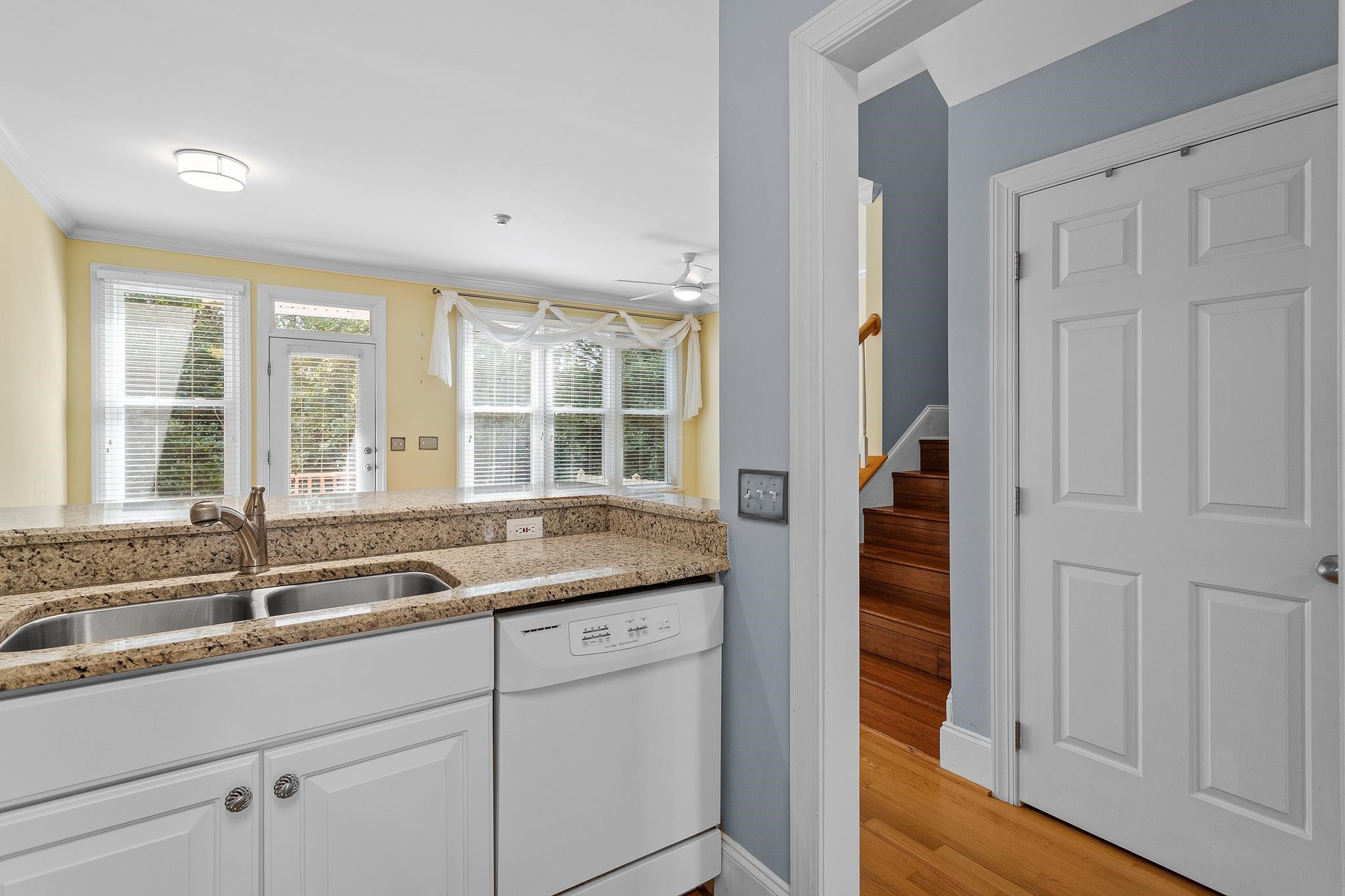 1806 Saluda Court Raleigh, NC 27608 - Photo 3 of 29 Photo 3