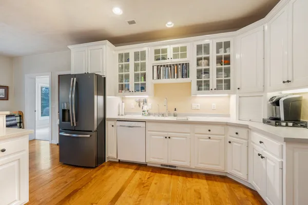 $900,000 | E5975 Sunset Court, Weyauwega, WI 54983