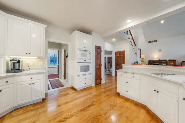 $900,000 | E5975 Sunset Court, Weyauwega, WI 54983