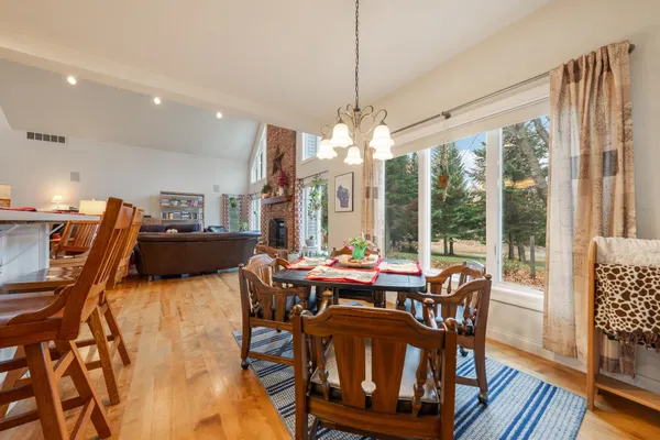 $900,000 | E5975 Sunset Court, Weyauwega, WI 54983