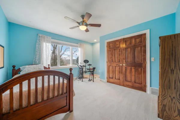 $900,000 | E5975 Sunset Court, Weyauwega, WI 54983