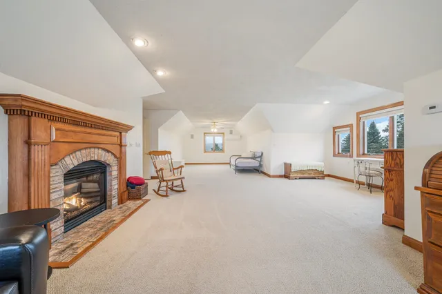 $900,000 | E5975 Sunset Court, Weyauwega, WI 54983