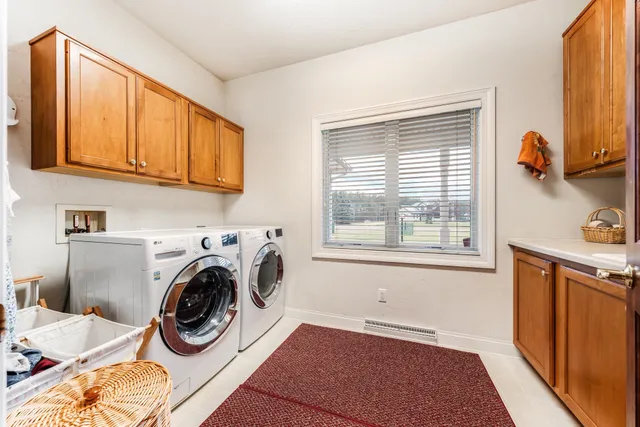 $900,000 | E5975 Sunset Court, Weyauwega, WI 54983