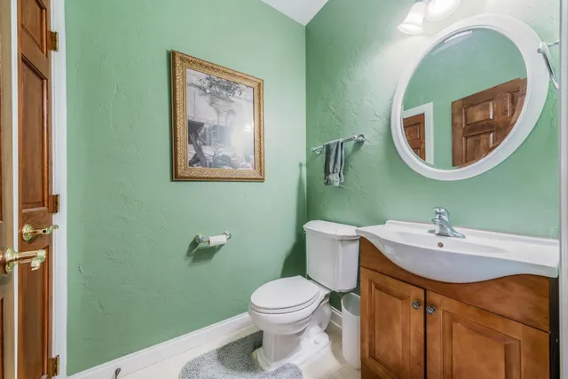 $900,000 | E5975 Sunset Court, Weyauwega, WI 54983