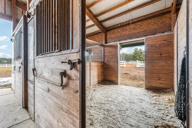 $900,000 | E5975 Sunset Court, Weyauwega, WI 54983