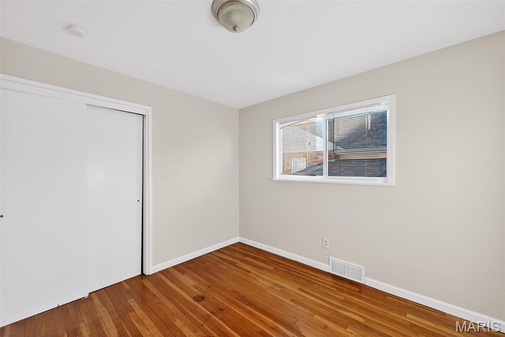 7809 Genesta Street St. Louis, MO 63123 - Photo 10 of 27