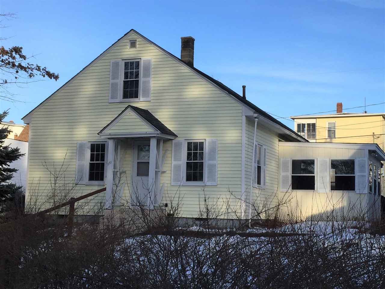 151 Dubuque Street Manchester, NH 03102 - Photo 1 of 37 Gallery Image 1