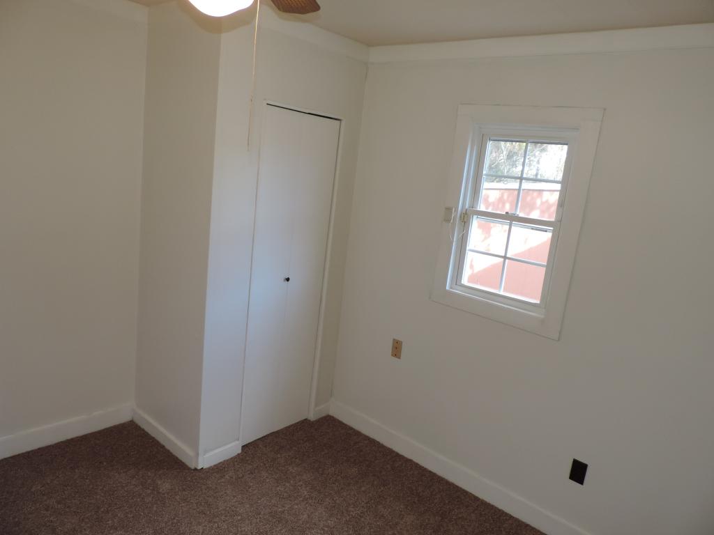 151 Dubuque Street Manchester, NH 03102 - Photo 14 of 37 Gallery Image 14