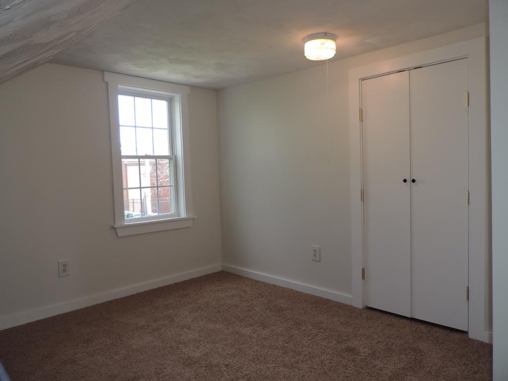 151 Dubuque Street Manchester, NH 03102 - Photo 17 of 37 Gallery Image 17