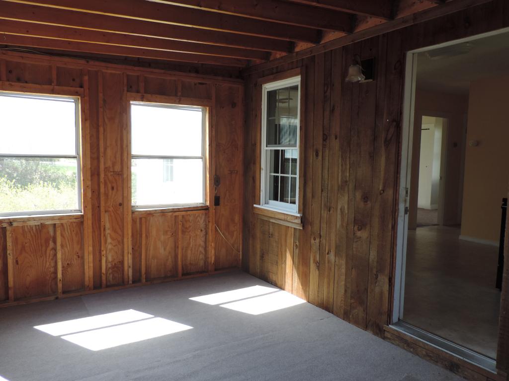 151 Dubuque Street Manchester, NH 03102 - Photo 29 of 37 Gallery Image 29