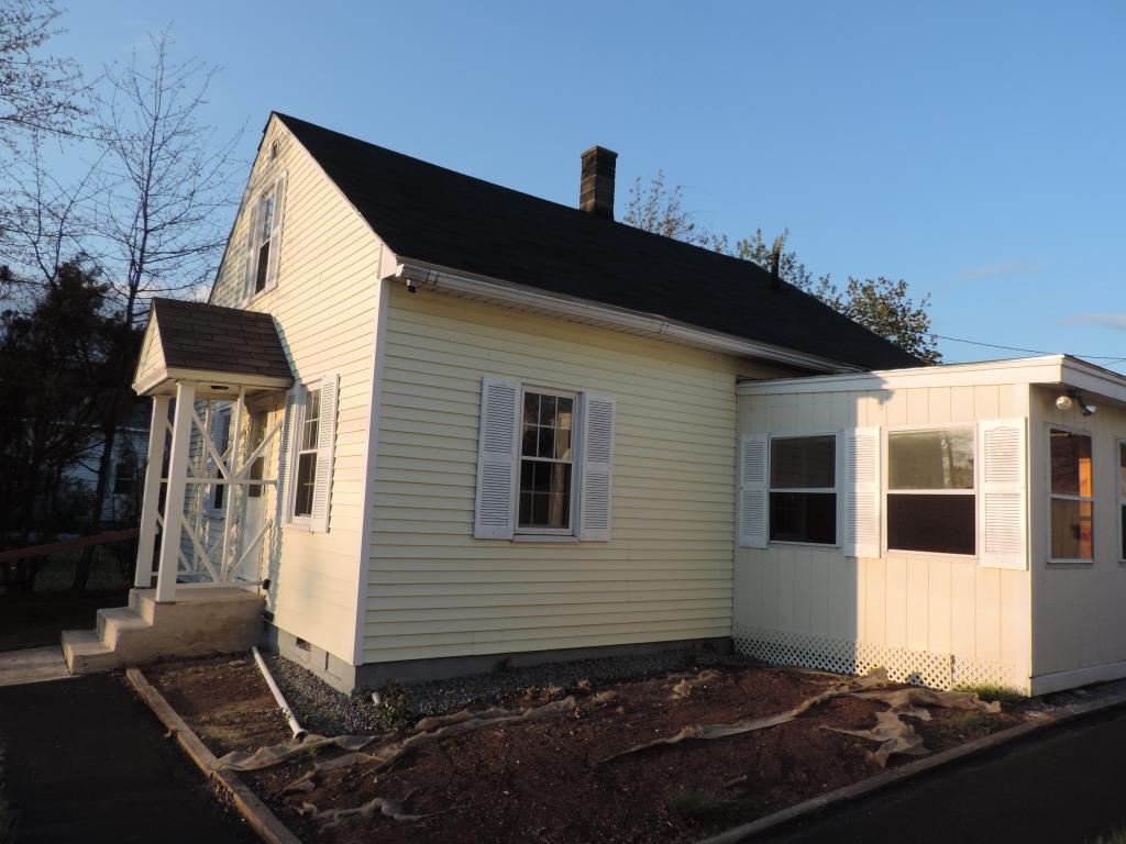 151 Dubuque Street Manchester, NH 03102 - Photo 34 of 37 Gallery Image 34