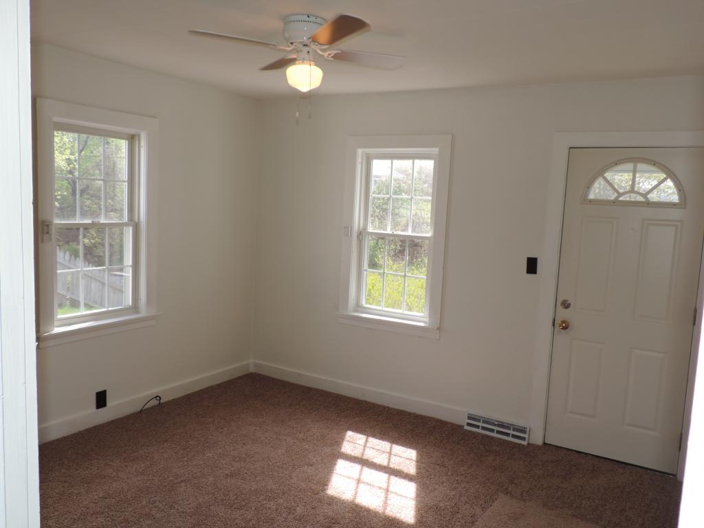 151 Dubuque Street Manchester, NH 03102 - Photo 10 of 37 Gallery Image 10