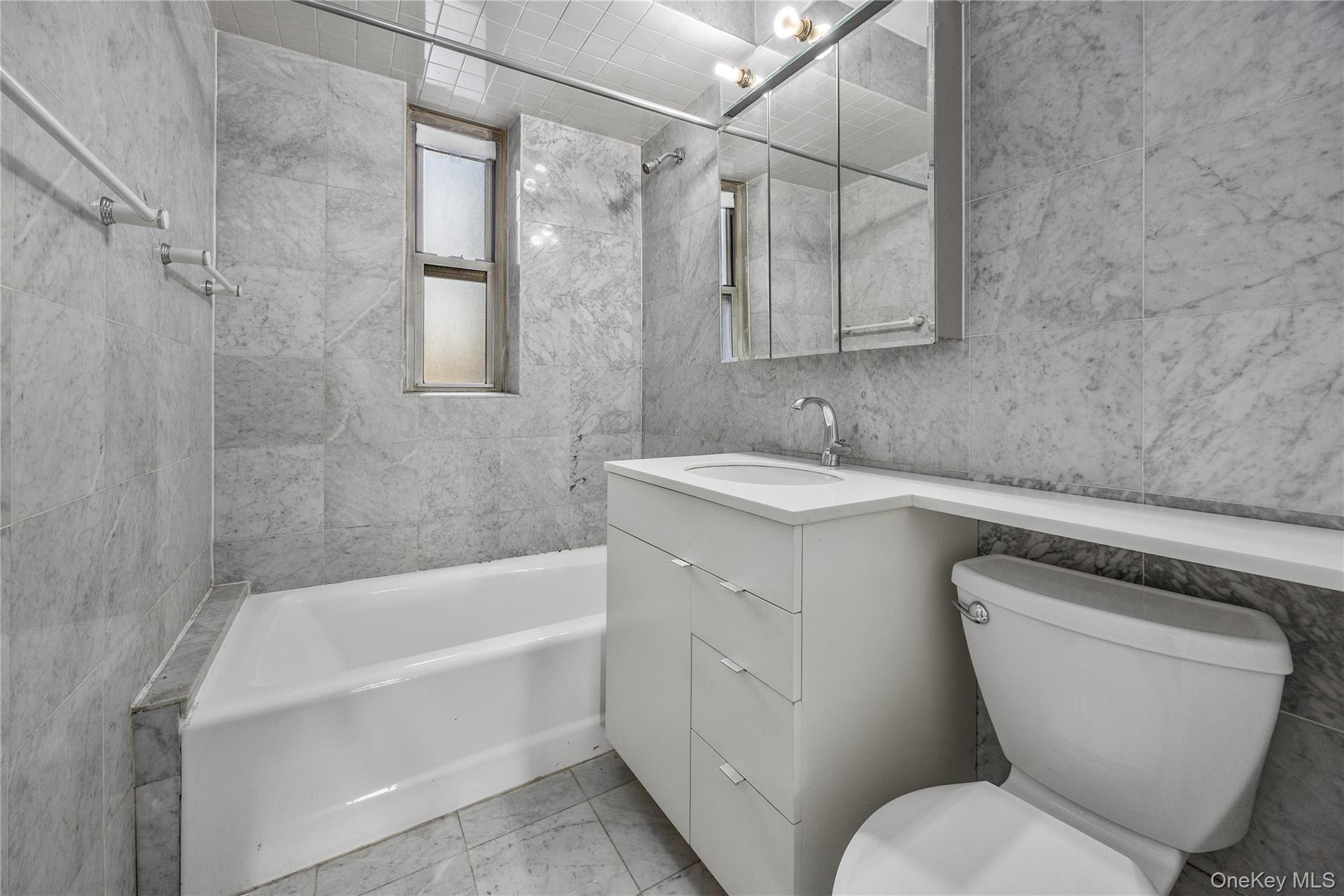 34-41 85th Street, Unit 3G Queens, NY 11372 - Photo 19 of 24