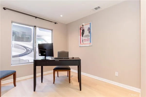 $3,100 | 4034 East E Avenue, Palmdale, CA 93552