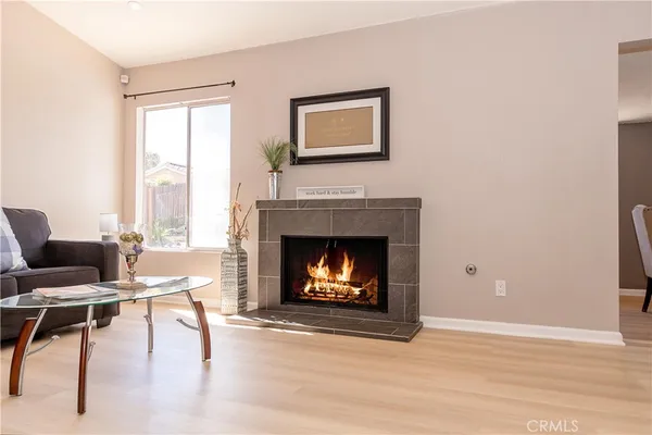 $3,100 | 4034 East E Avenue, Palmdale, CA 93552