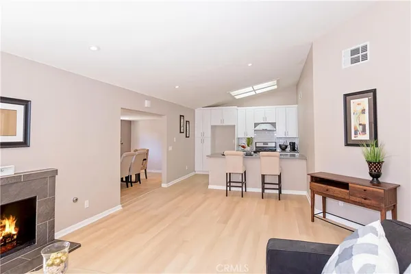 $3,100 | 4034 East E Avenue, Palmdale, CA 93552