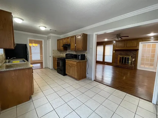 $2,500 | 1557 Copper Meadow Drive, Mesquite, TX 75149