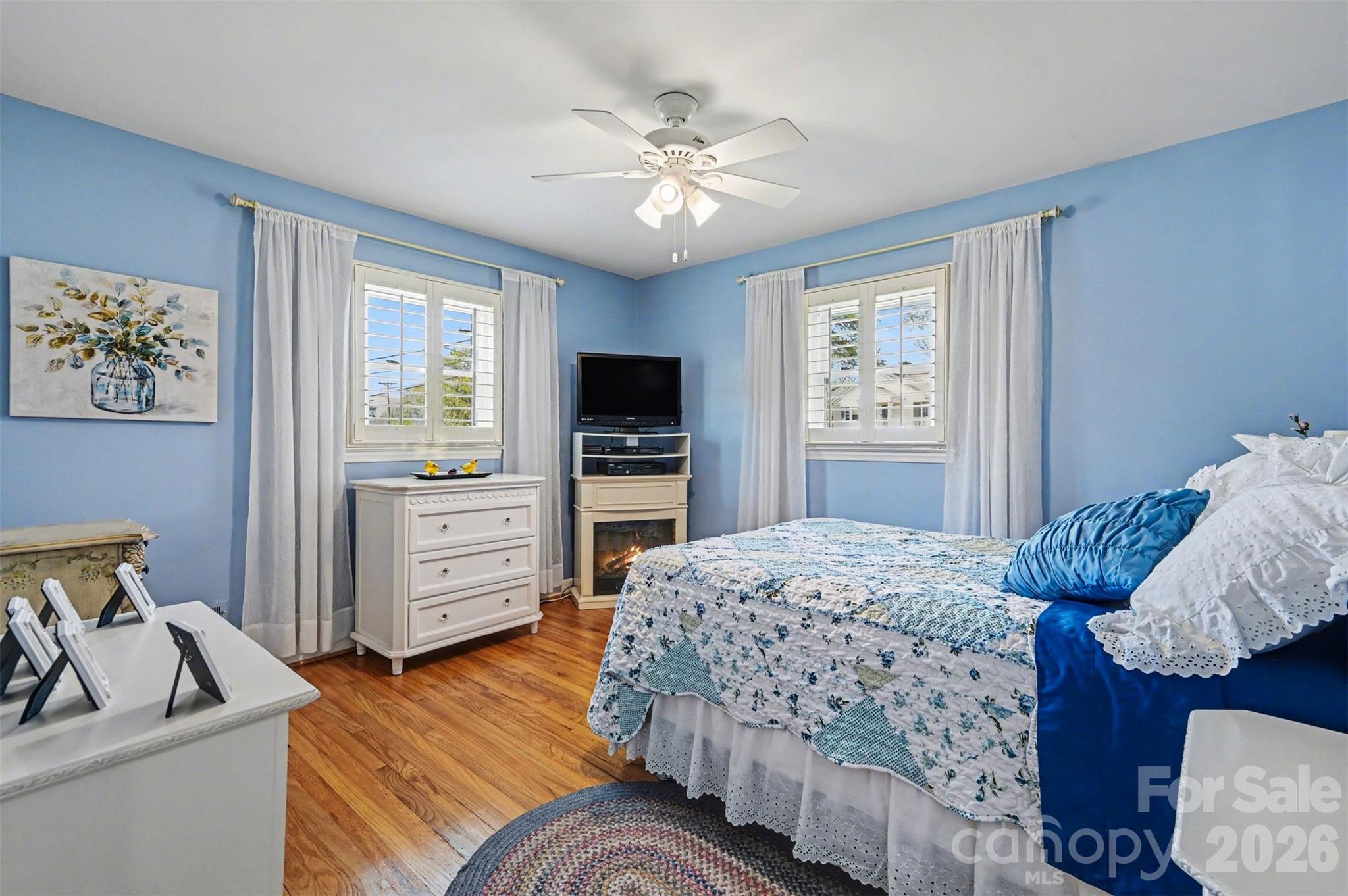 2008 Kings Road Shelby, NC 28150 - Photo 17 of 37 a living room with furniture and a flat screen tv