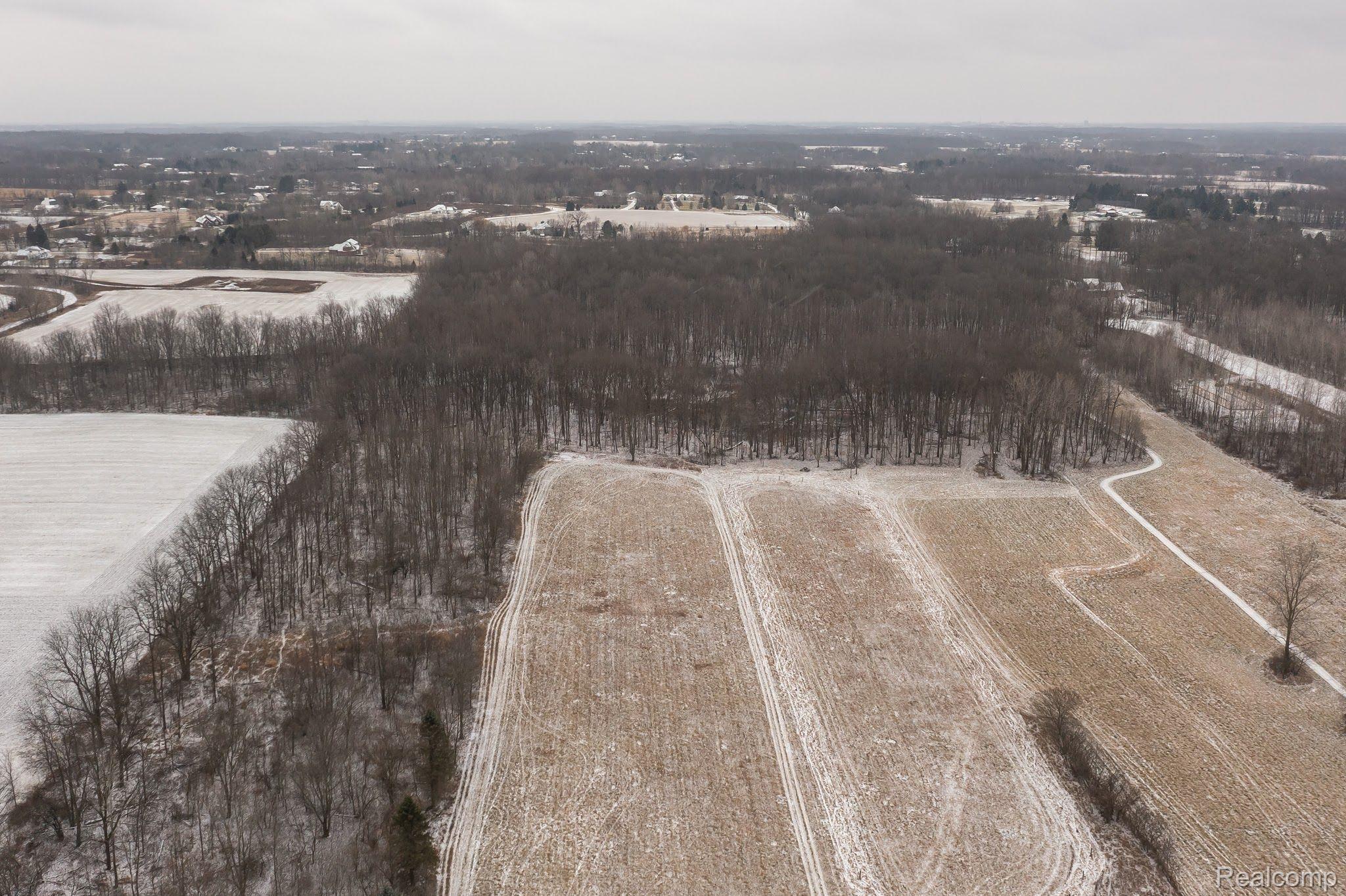 3760 Five Mile Road South Lyon, MI 48178 - Photo 6 of 36 Gallery Image 6