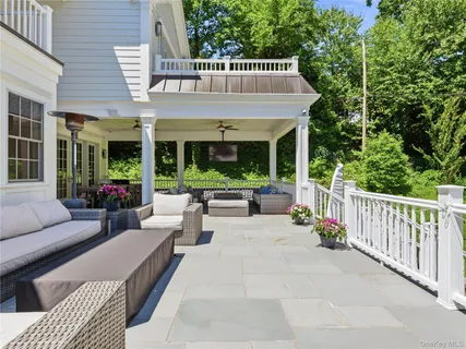 $6,998,000 | 55 Plymouth Road, Manhasset, NY 11030