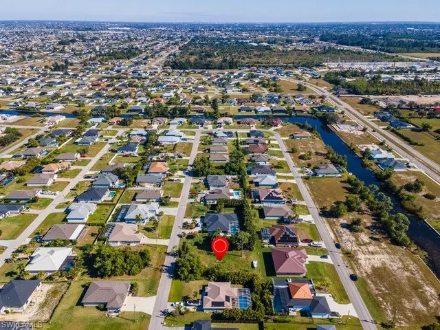 $95,000 | 2716 Southwest 4th Lane, Cape Coral, FL 33991