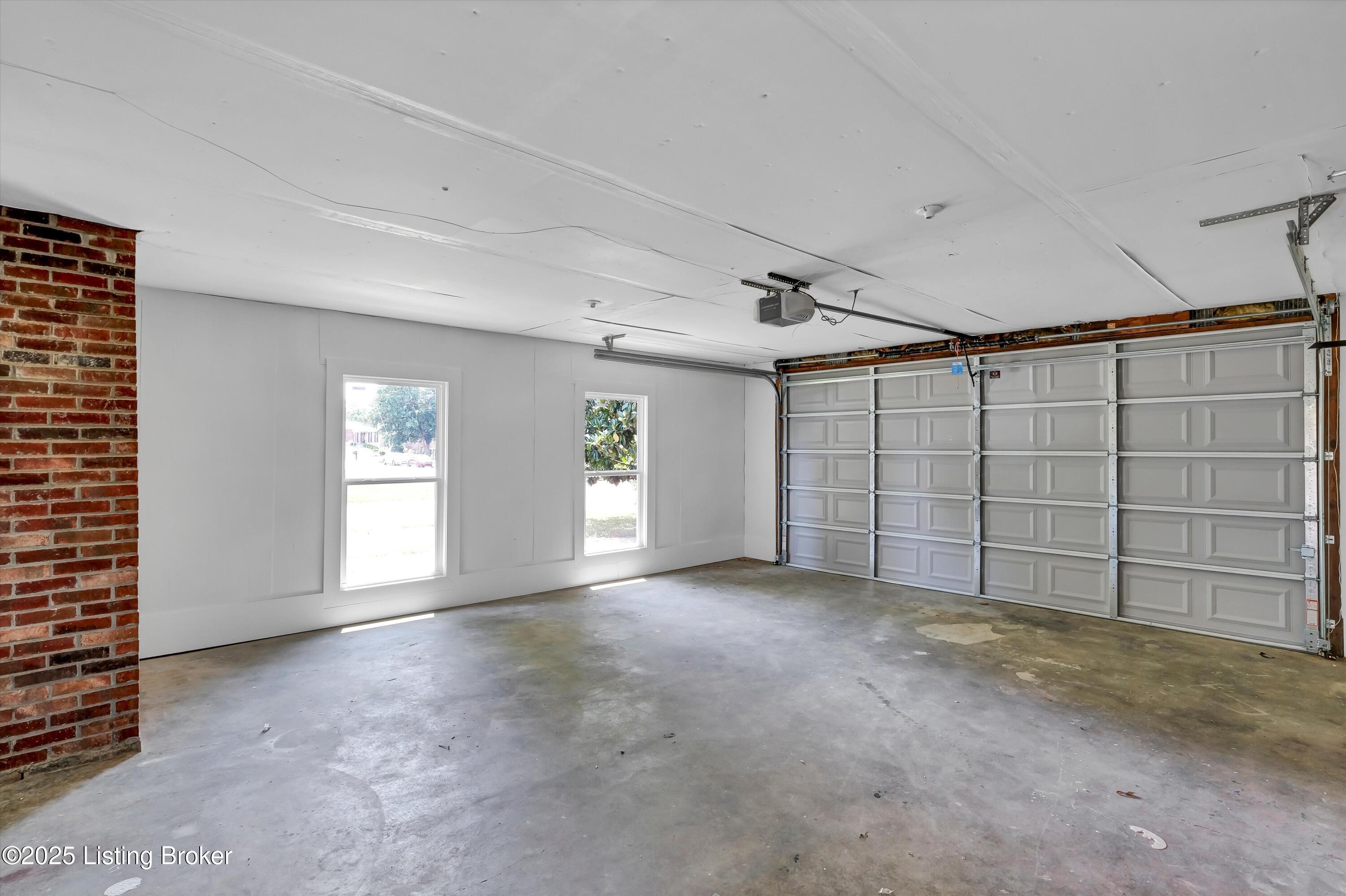 6012 Hurstview Road Louisville, KY 40291 - Photo 31 of 39 30-6012 Hurstview Rd