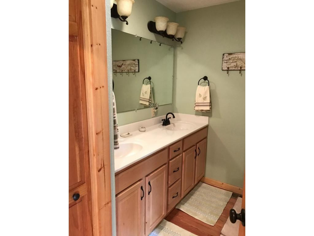 8131 George Riner Road Pound, VA 24279 - Photo 14 of 36 Master Bath